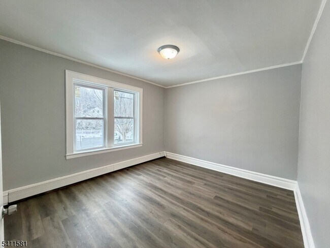 Building Photo - 310 Orange Rd