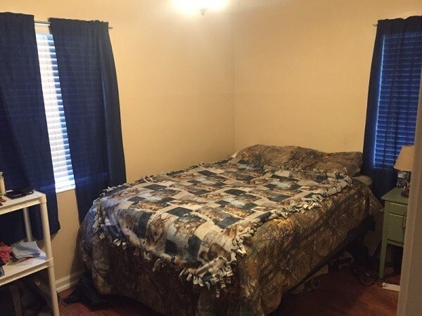 Building Photo - Poplar Grove