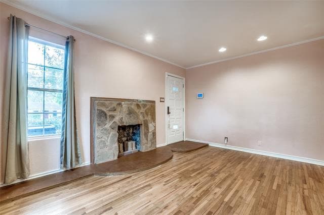 Building Photo - 8810 Daytonia Ave