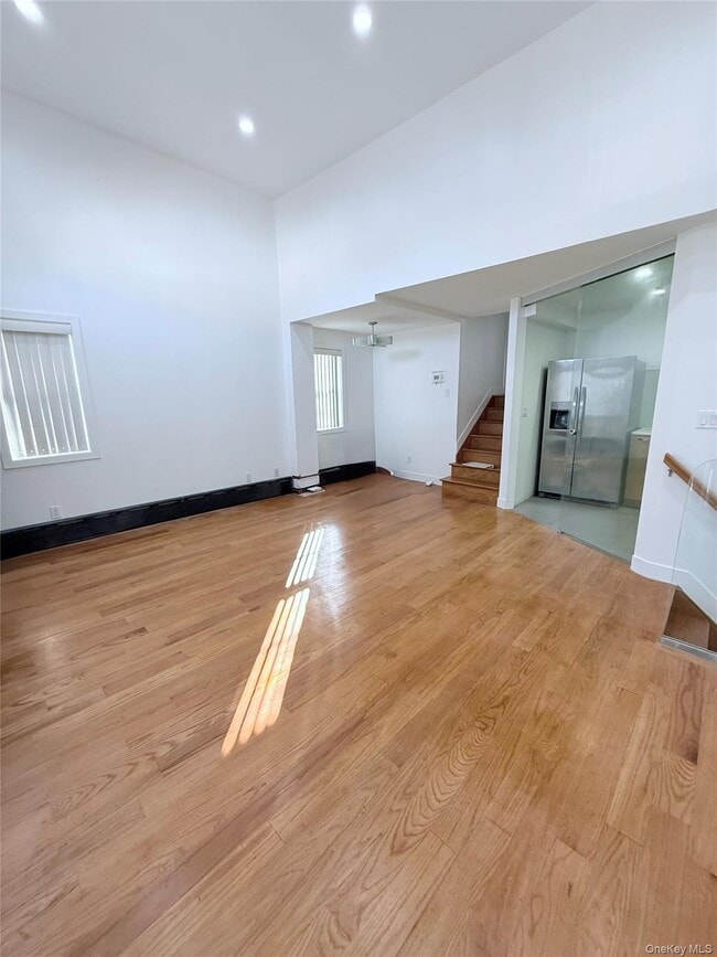 Building Photo - 95-10 95th Ave