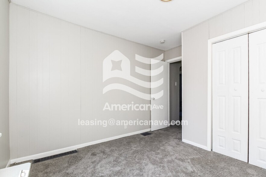 Building Photo - 1407 Maple Ave