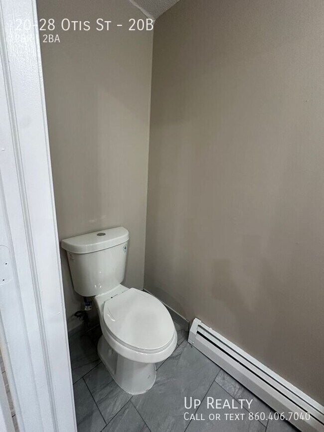 Building Photo - 20-28 Otis St-20B