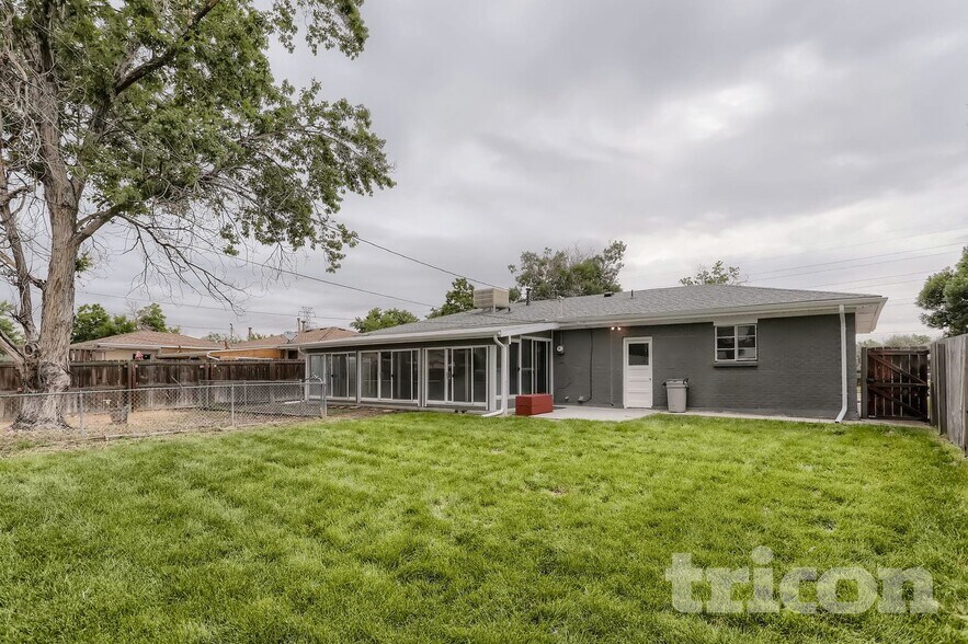 Building Photo - 3115 Xanadu St