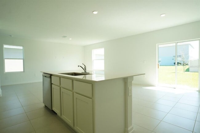 Building Photo - 3055 TOTEM Rd