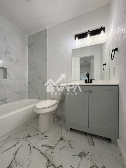 Building Photo - 9923 Birch Field Dr