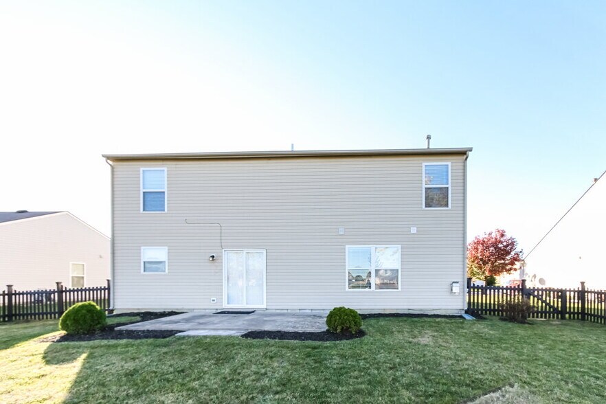 Building Photo - 1051 Pine Ridge Way