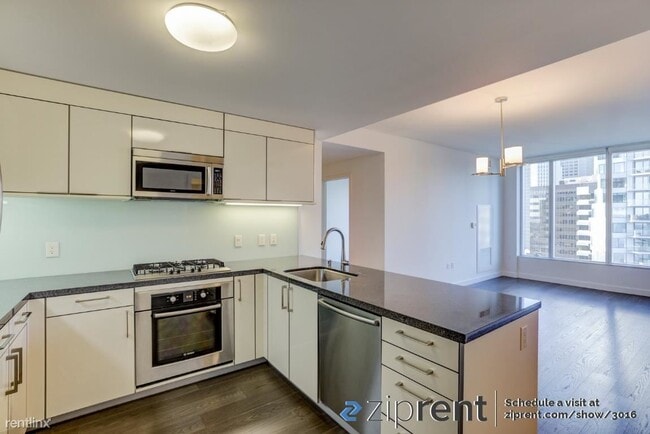 Primary Photo - 2 br, 2 bath Condo - 338 Spear St, San Fra...