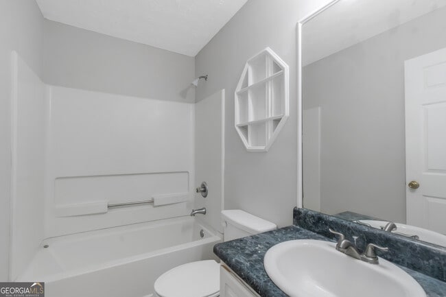 Building Photo - 420 Harvick Cir