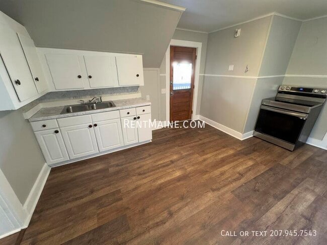 Building Photo - 51 Bosworth St