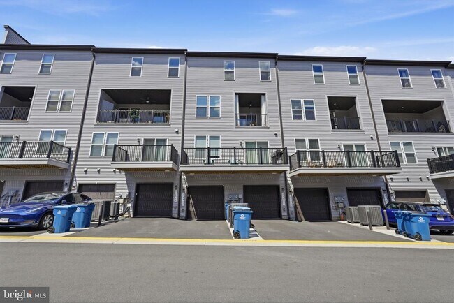 Building Photo - 44617 Wolfhound Sq