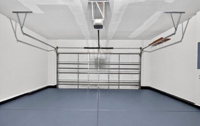 Building Photo - 4007 Jockey Club Circle