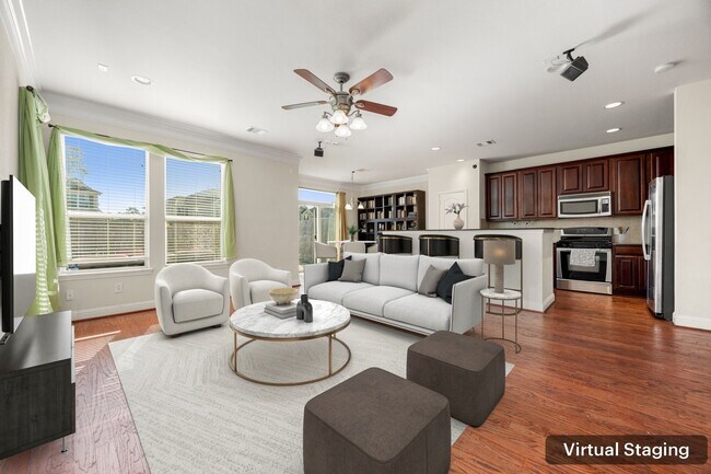 Building Photo - 16030 Summerville Lake Dr