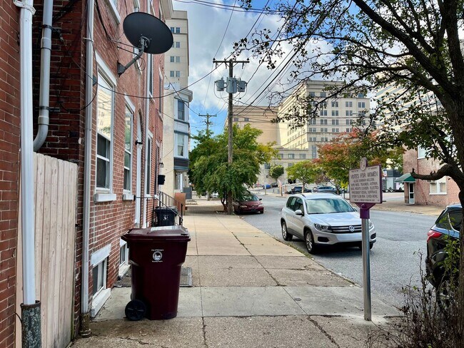 Building Photo - 1310 N French St