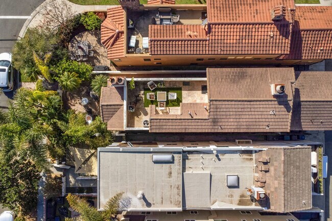 Building Photo - 603 10th St