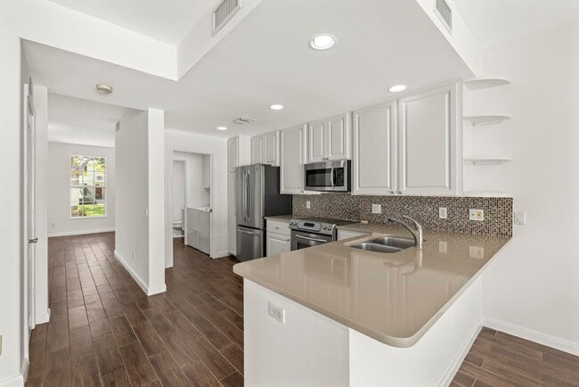 Building Photo - 108 Courtenay Ct