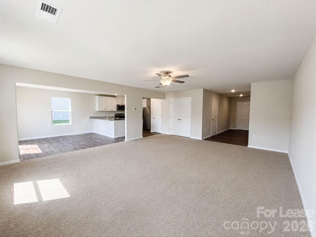 Building Photo - 5044 Wolfridge Ave