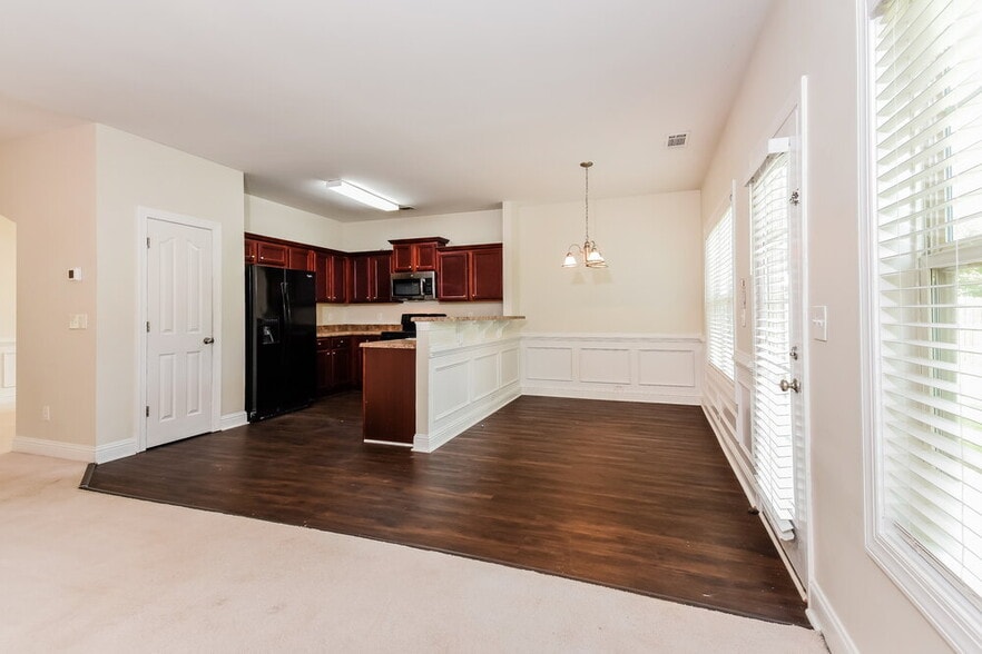 Building Photo - 5345 Cactus Cove Ln