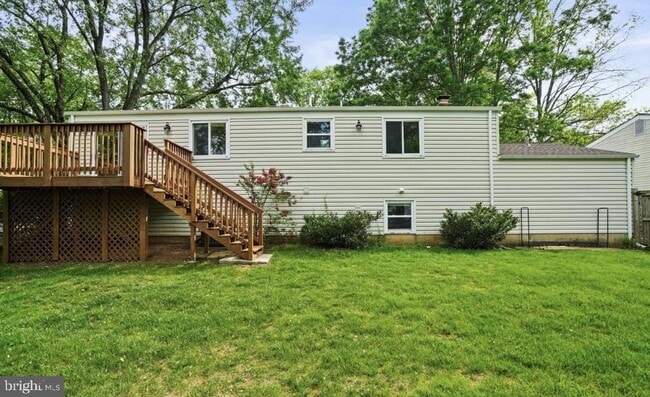 Building Photo - 9001 Bannister Ln