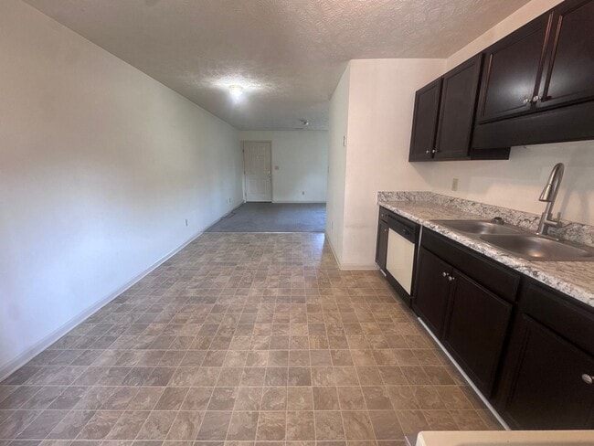 Building Photo - 143 Centipede Ln