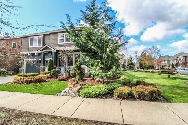 Building Photo - Excellent Snohomish Location. 5bed 3bath 2 Car Garage Sitting on a non through street with very l...