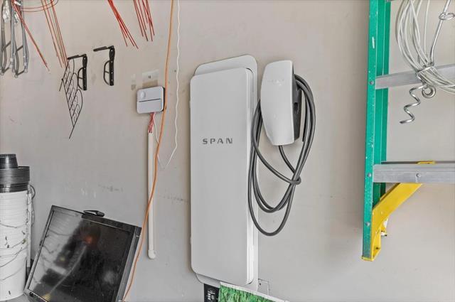 Building Photo - 5200 Birchwood Dr