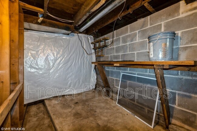 Building Photo - 1547 13th St