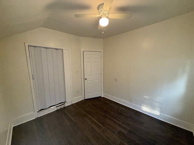 Building Photo - Open House Schedule Mon 9.1.25 @ 12:00pm, ...