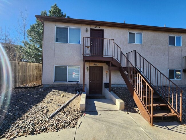 Building Photo - 6657 Dublin Loop W