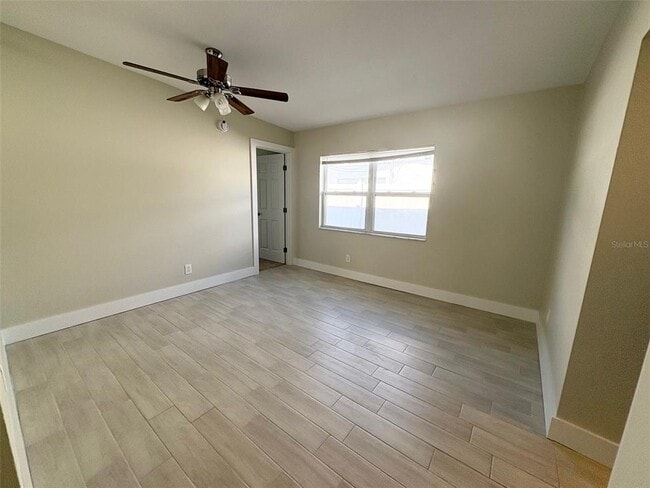 Building Photo - 736 86th Ave N