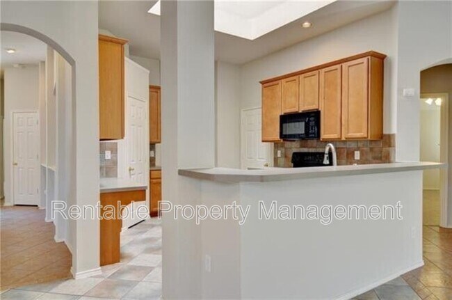 Building Photo - 4948 Sunset Ridge Dr