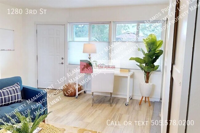 Building Photo - 1280 3rd St