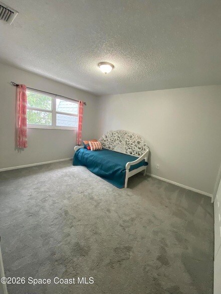 Building Photo - 420 Dove Ln