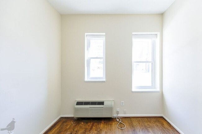 Building Photo - 1843 Mintwood Pl NW