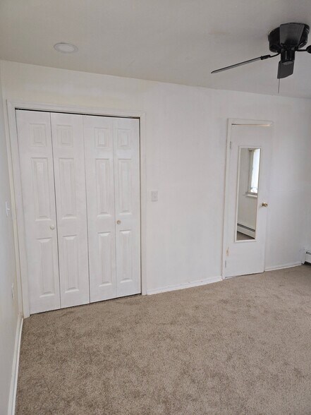 Building Photo - 7022 Surrey Dr