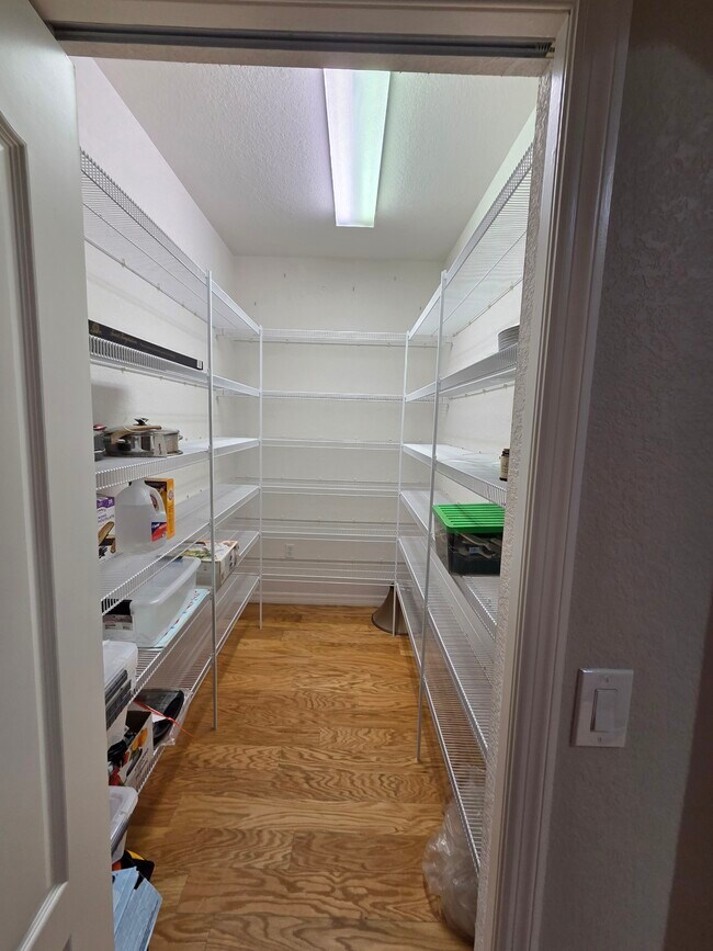 Building Photo - 1769 Manasota Beach Rd