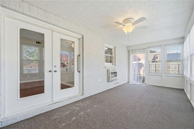 Building Photo - 4663 Calumet Cir NW