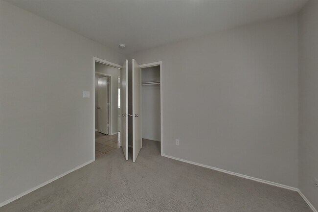 Building Photo - 1403 Glens Ferry Ln