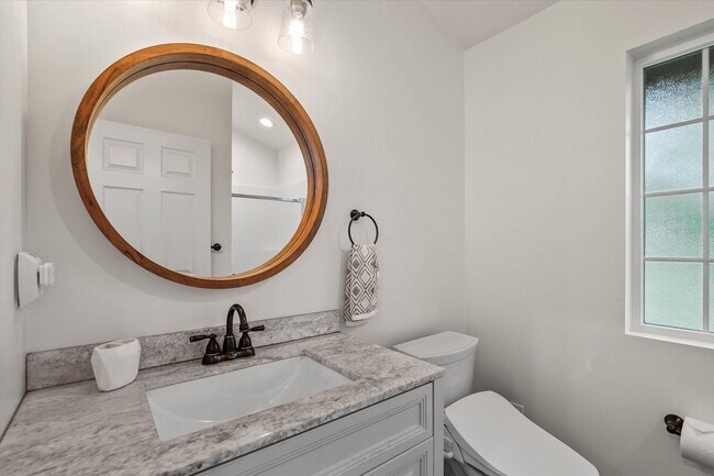 Building Photo - "Luxurious 5-Bedroom Spokane Retreat with Pool, Guest Suite, and Stunning Finishes!"