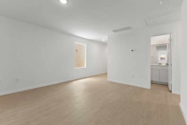 Building Photo - 2823 Red Diamond