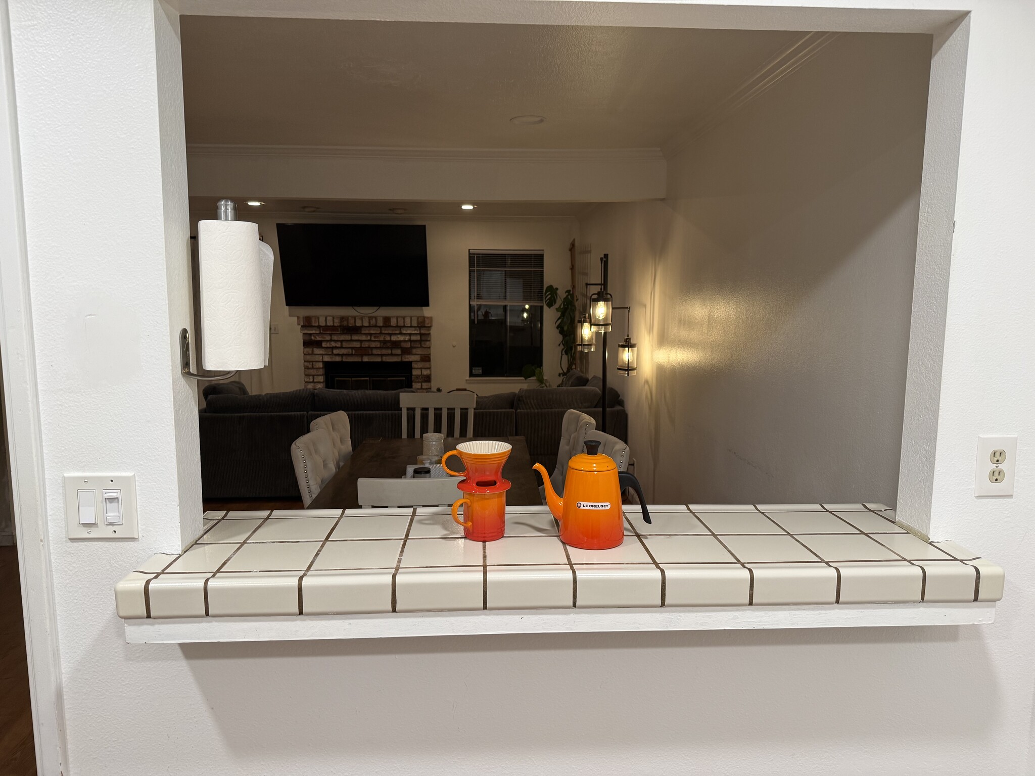 Building Photo - 1868 Cherokee Dr