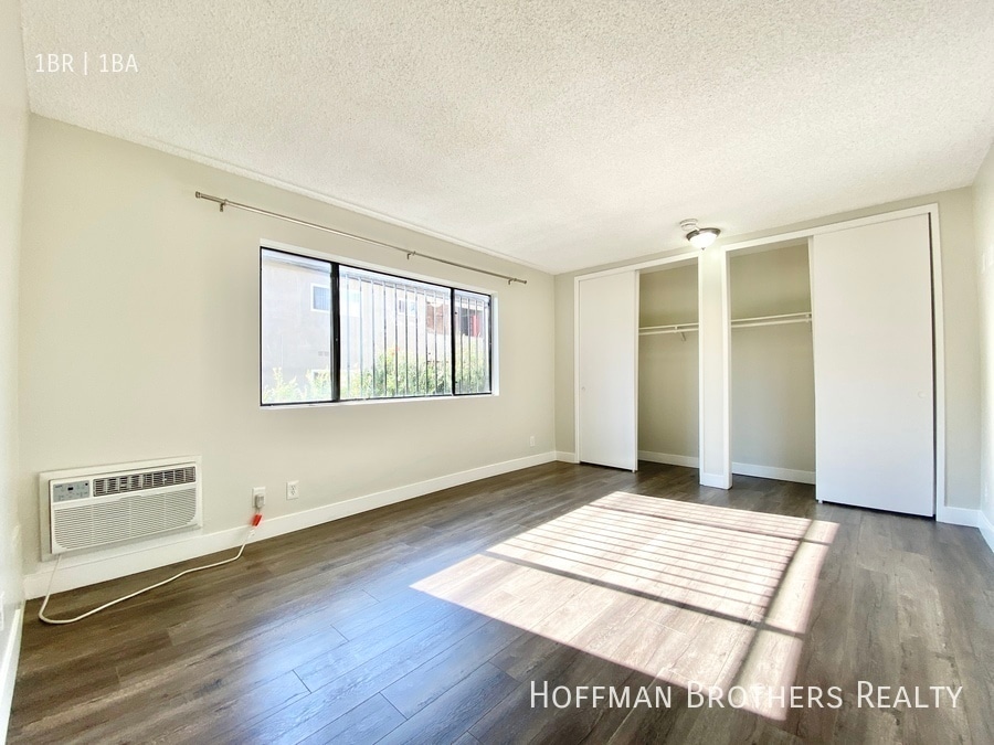 Building Photo - 981 Elden Ave