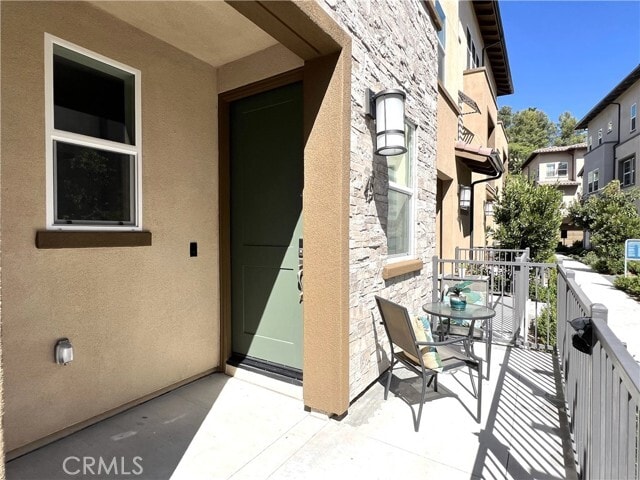 Building Photo - 45 Sanctuary Ln