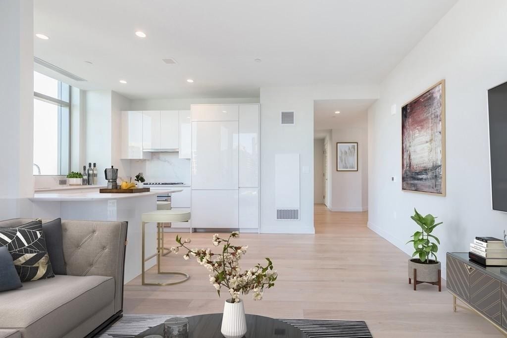 Building Photo - 133 Seaport Blvd