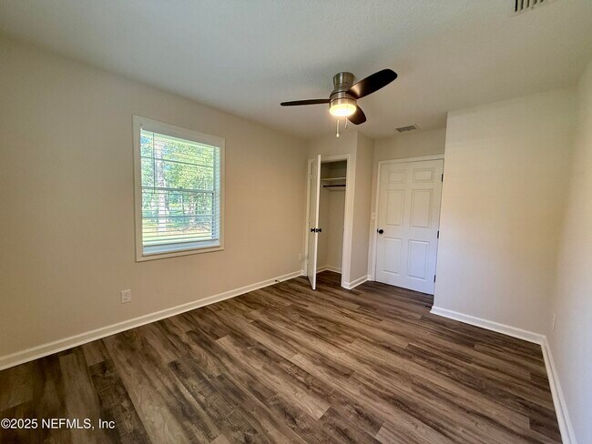 Building Photo - 2516 Horseshoe Bend Rd