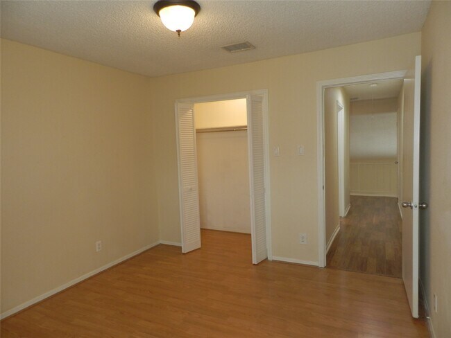 Building Photo - 14309 Misty Meadow Ln