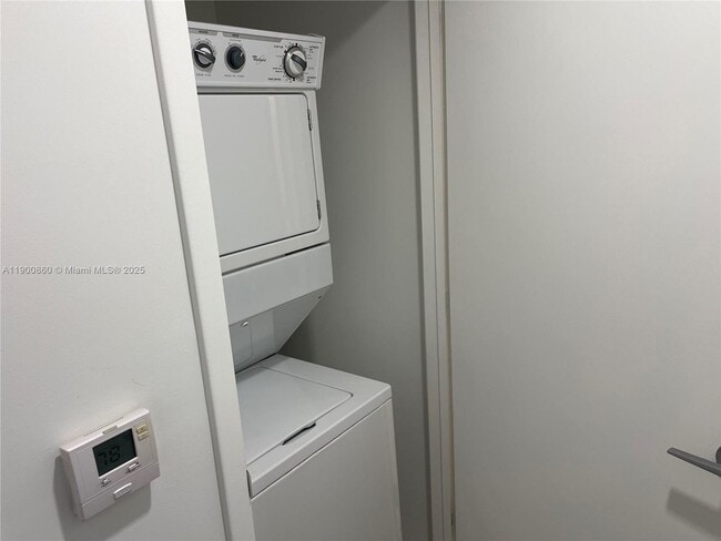 Building Photo - 550 Okeechobee Blvd