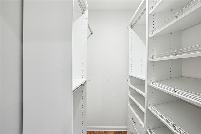 Building Photo - 2061 Tiger Flowers Dr NW