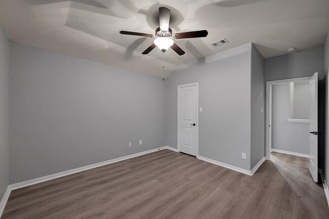 Building Photo - 31719 Dover Oaks Ln