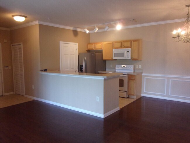 Building Photo - 260 Old Village Center Cir