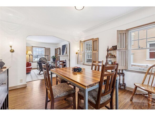 Building Photo - 1197 W Como Blvd